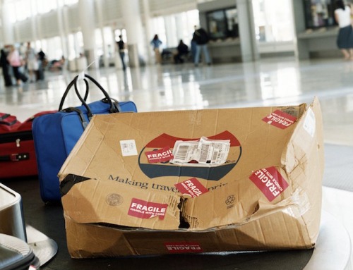 “Musician’s Worst Nightmare:” Vintage Gibson Guitar Mangled by Airline Baggage Handlers